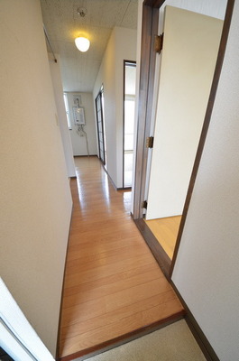 Entrance. ☆ From here is the beginning and end of the day ☆