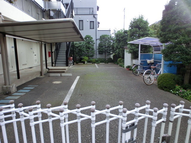 Parking lot