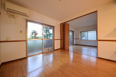 Living and room. ☆ Free to arrange space ☆