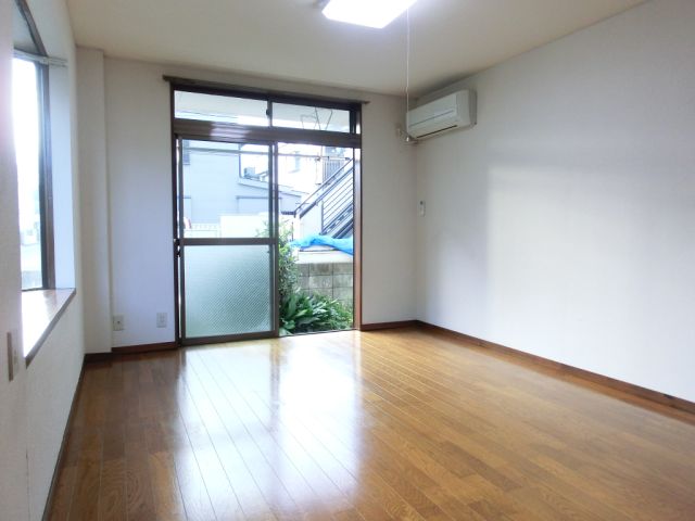 Living and room. ☆ Western-style is 7 Pledge ☆