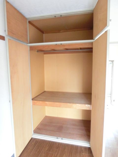Receipt. ☆ Storage is easy-to-use double doors door ☆
