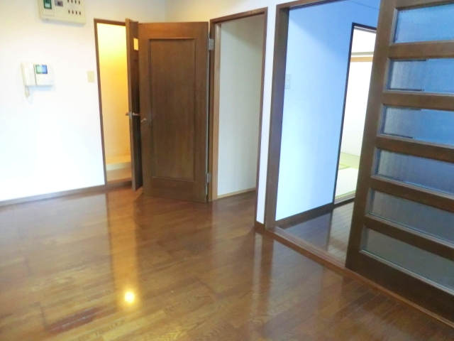 Living and room