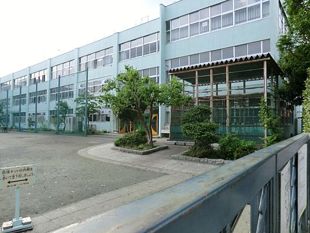 Primary school. 541m to National City National first elementary school