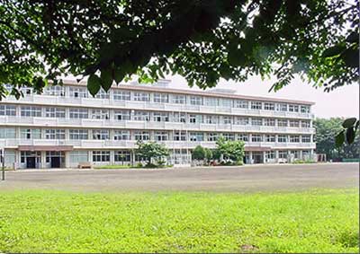 Junior high school. 1110m to the National third junior high school (junior high school)