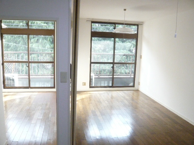 Living and room