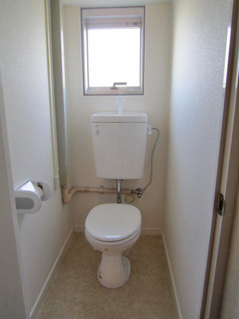 Toilet. Yes outlet installation