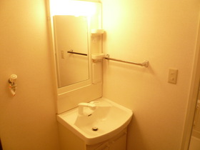 Washroom. There washbasin independent ☆