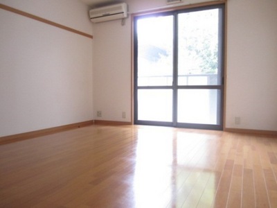 Living and room. Bright and clean with large room!