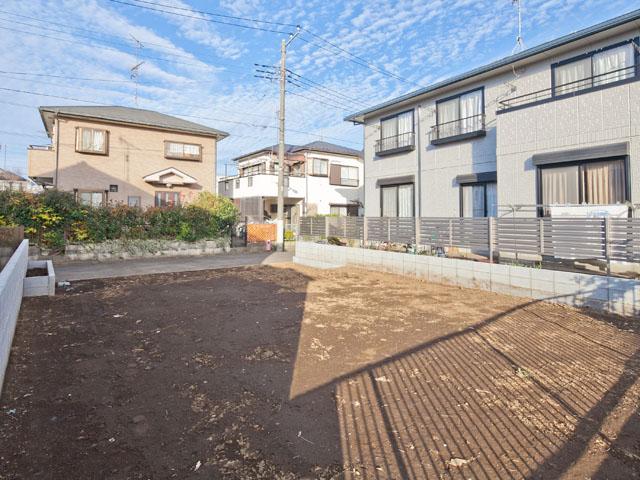 Local appearance photo. Local (12 May 2013) Shooting