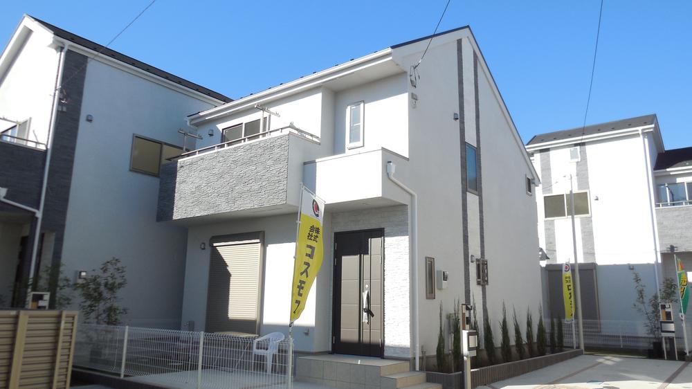 Local appearance photo. Local (11 May 2013) Shooting