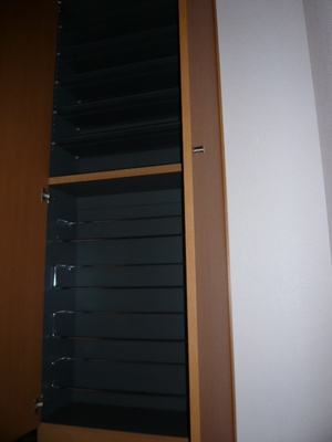 Entrance. There Thor type of shoebox