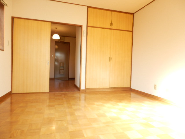 Living and room