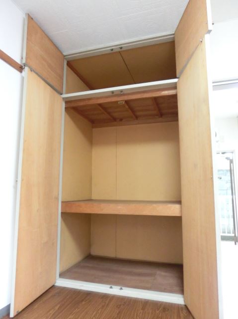 Receipt. ☆ Storage is easy-to-use double doors door ☆