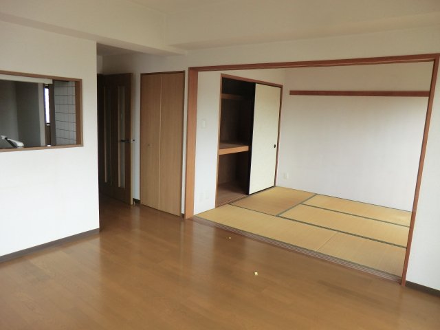 Living and room