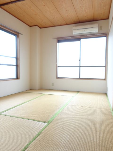 Living and room. You can relax in the 6 Pledge of tatami room ☆