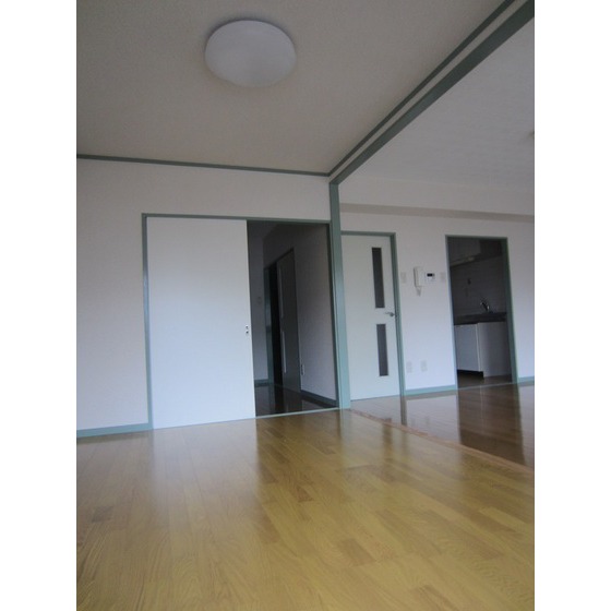 Living and room