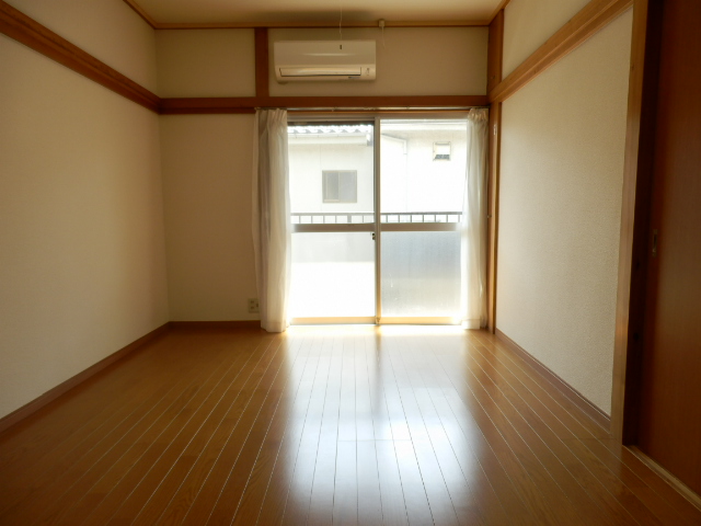 Living and room