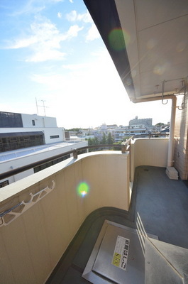 Balcony. ☆ Good balcony overlooks ☆