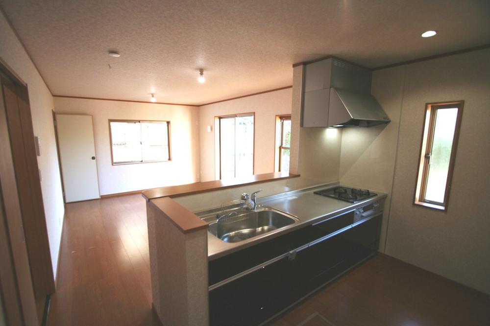 Kitchen. Local (12 May 2013) Shooting