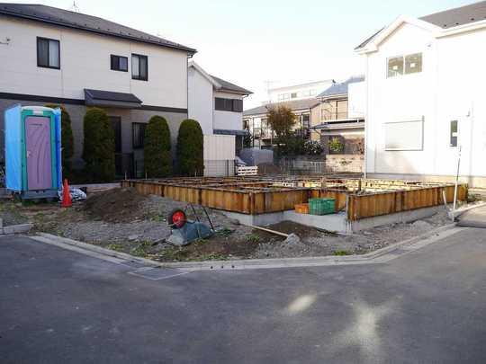 Local photos, including front road. Commercial is a facility large number there living environment within walking distance in a quiet residential area of ​​Kobuchi Station walking distance. There are hospital are a number within a 2-minute walk.