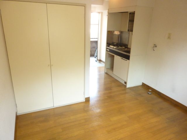Living and room