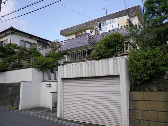 Local appearance photo. Tsukushino Station walk 11 minutes ・ It is also a good many living environment also commercial facilities around in a quiet residential area of ​​Naruse Station walk 17 minutes 2 stations within walking distance.