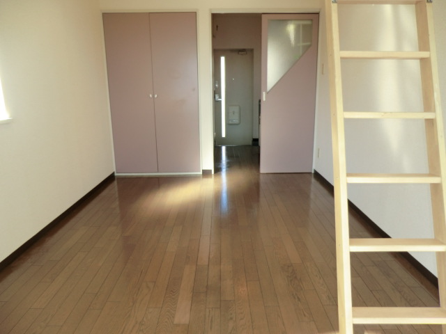 Living and room