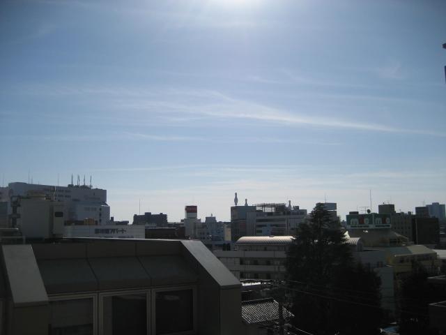 View photos from the dwelling unit. View from the site (November 2013) Shooting