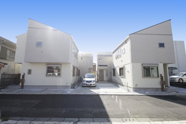 Local appearance photo. Local (11 May 2013) Shooting