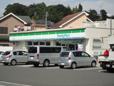Convenience store. Miwasawa Yato to green space (convenience store) 180m