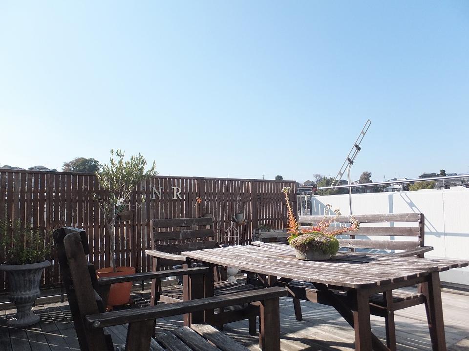 Balcony. Good roof balcony per positive (about 7.6 Pledge) is going to be a whole family of special places.