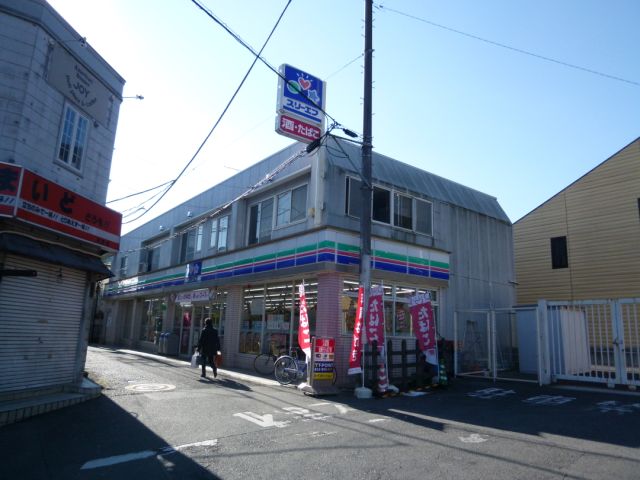 Convenience store. 150m until the Three F (convenience store)