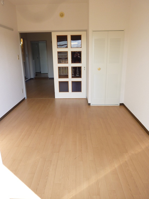Living and room