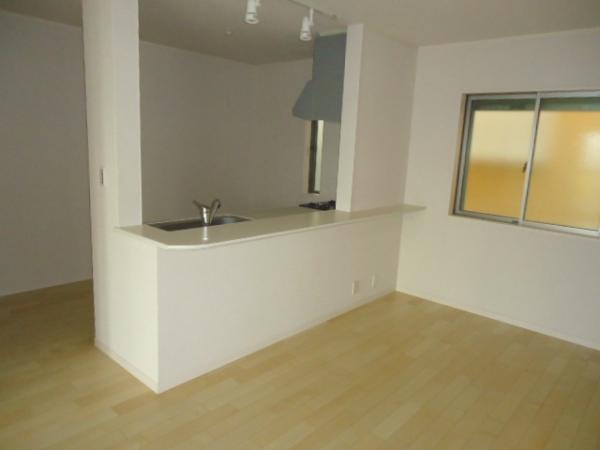 Same specifications photos (living)