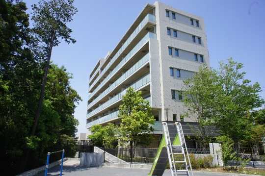 Local appearance photo. Building appearance (1)