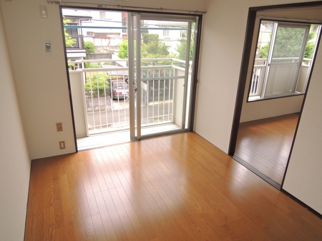 Living and room