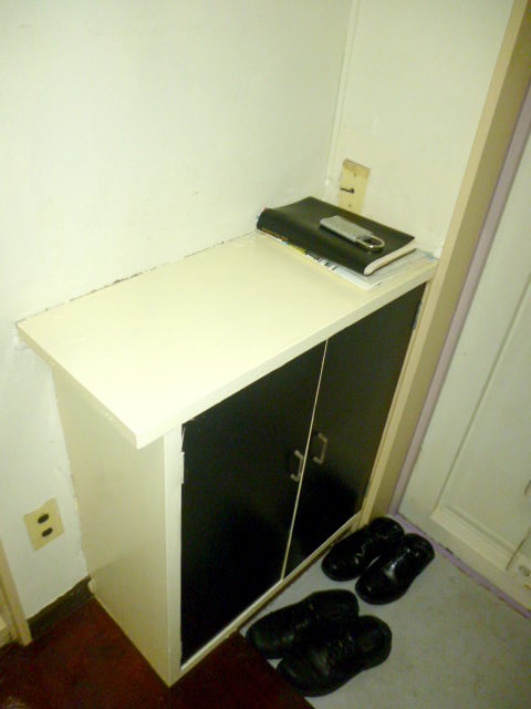 Entrance. Cupboard