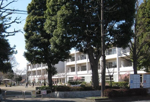 Primary school. 598m until Machida Municipal Oyama Elementary School