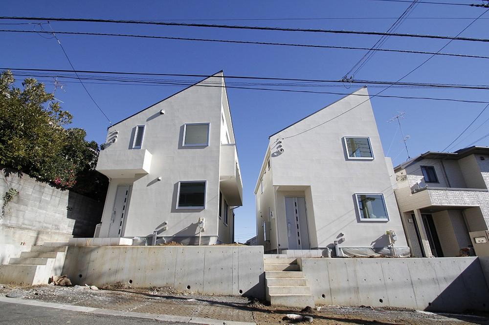 Local appearance photo. (1 Building) Rendering