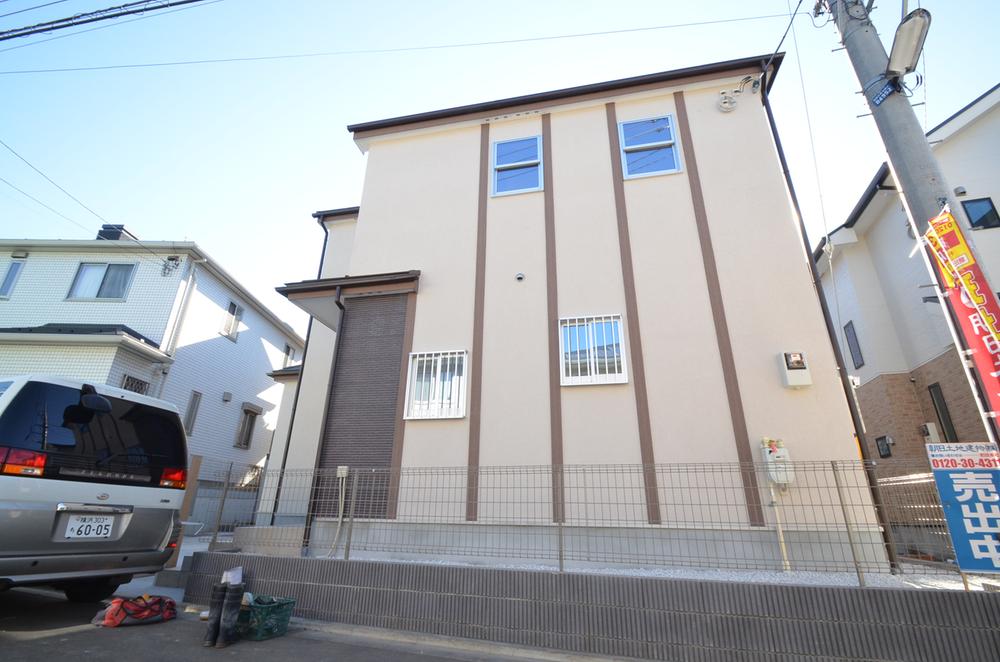 Local appearance photo. Local (12 May 2013) Shooting 4 Building