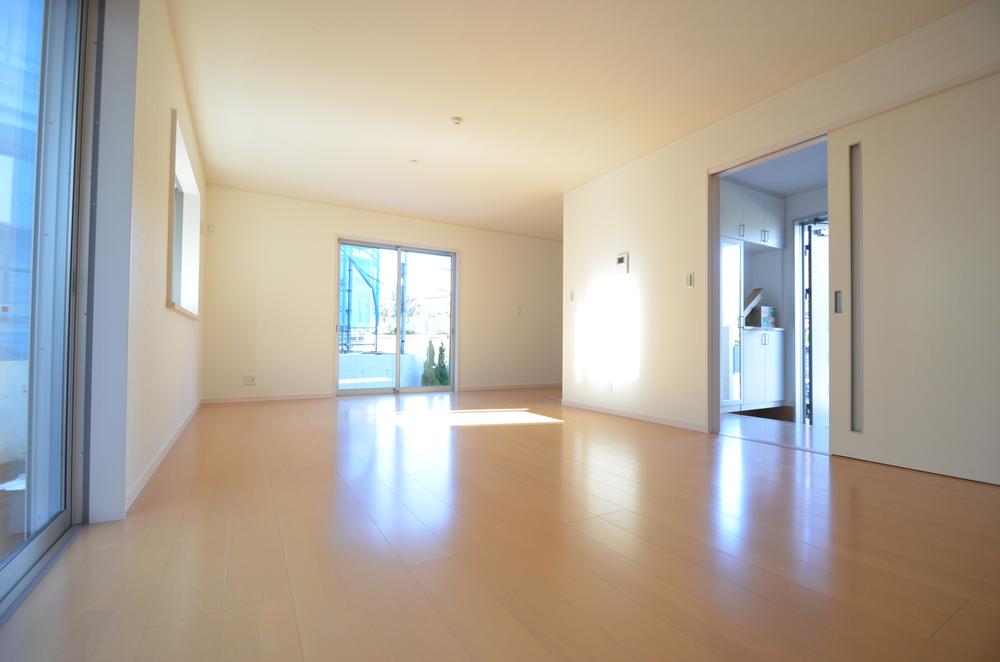 Living. Indoor (12 May 2013) Shooting 6 Building