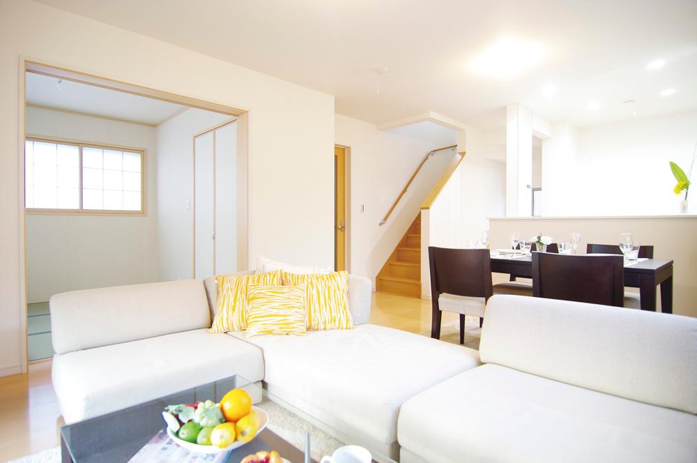 Living. It has become in Building 2 living model room.