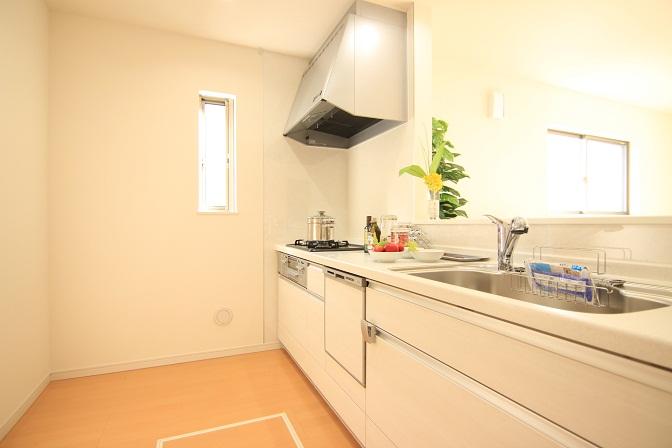 Kitchen. Building 2 kitchen (dishwasher with)