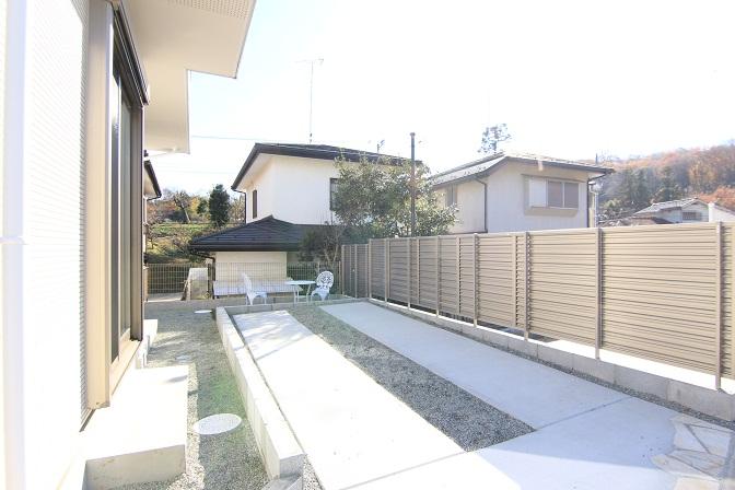 Local appearance photo. Building 2 Garden