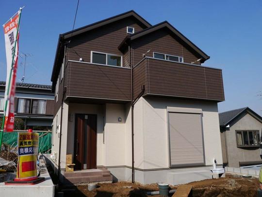 Local appearance photo. Super 4-minute walk in a quiet residential area ・ Also substantial building facilities there are many commercial facilities life convenient environments such as drug stores.