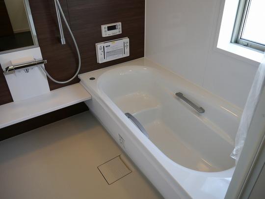 Bathroom. Bathroom TV ・ Heating function with dryer