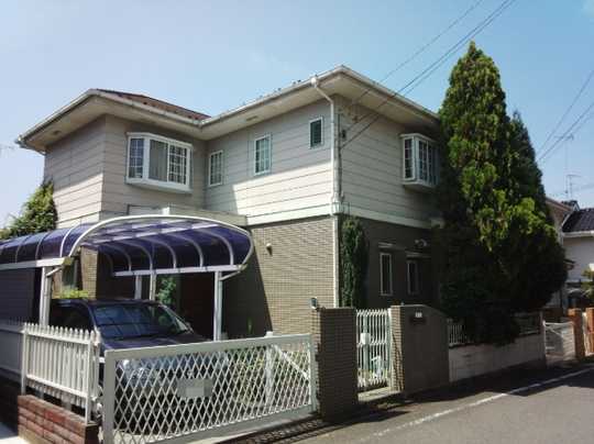 Local appearance photo. appearance Parking with a carport  ※ About 2.6m × about 5.7m of parking spaces