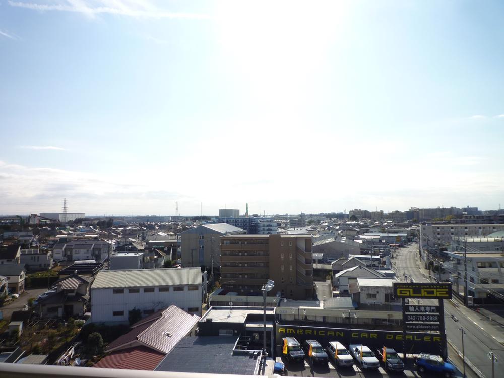 View photos from the dwelling unit. View from the site (August 2013) Shooting