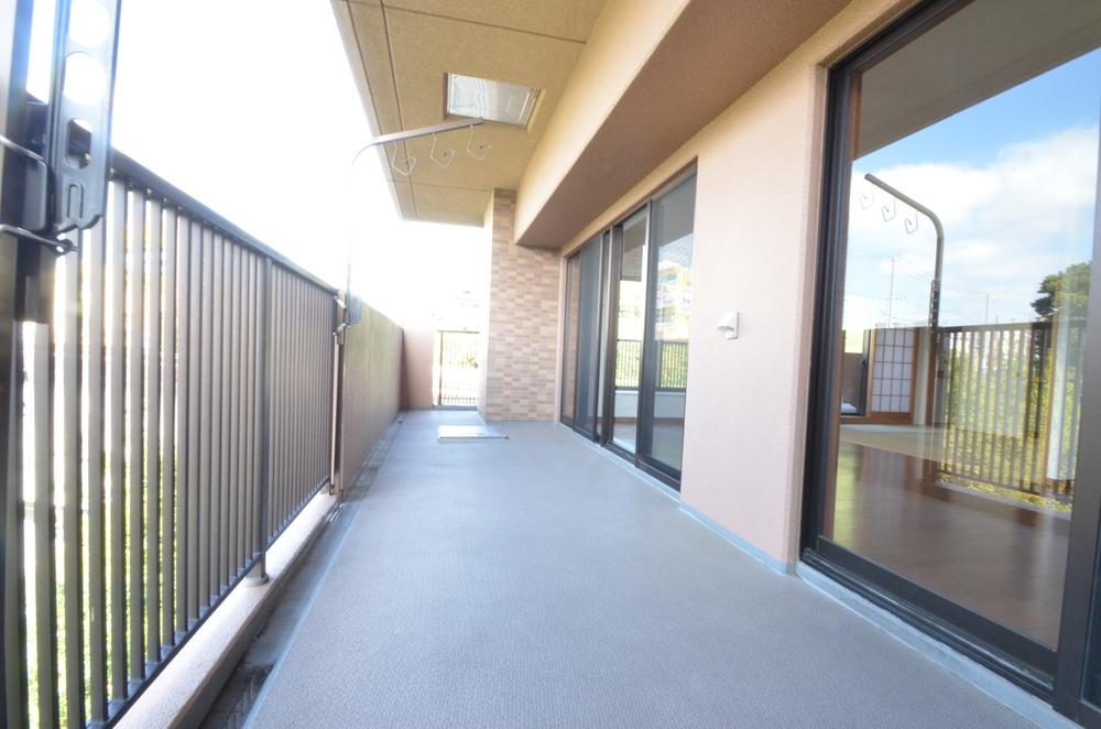 Balcony. Local (11 May 2013) Shooting