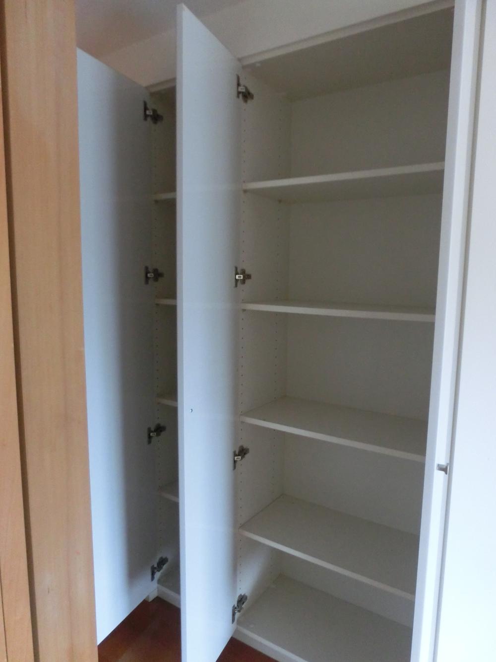 Receipt. Living storage